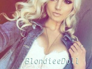 BlondieeDoll