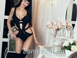 Bonny_Monica