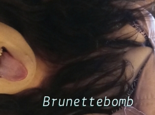 Brunettebomb