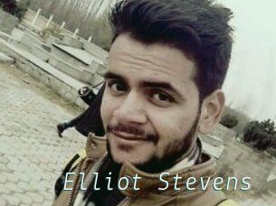 Elliot_Stevens