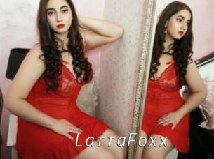 LarraFoxx