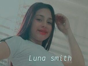 Luna_smith