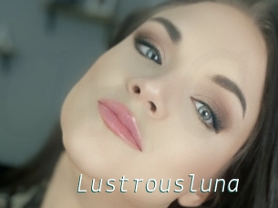 Lustrousluna