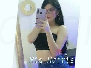 Mia_Harris