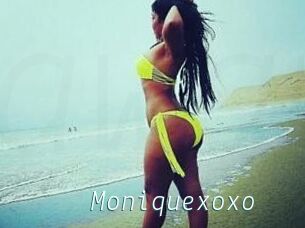 Moniquexoxo