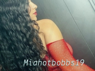 Miahotbobbs19