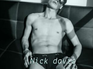 Nick_davis