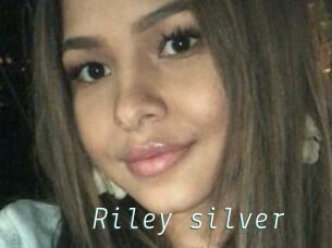 Riley_silver