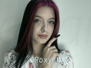 Roxymaxx