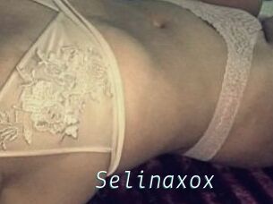 Selinaxox