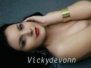 Vickydevonn